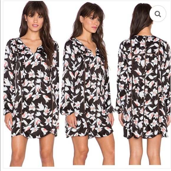 3/$30 🌸 NWT - MINKPINK 'Keep Blooming' floral smock dress, Medium - Picture 2 of 6